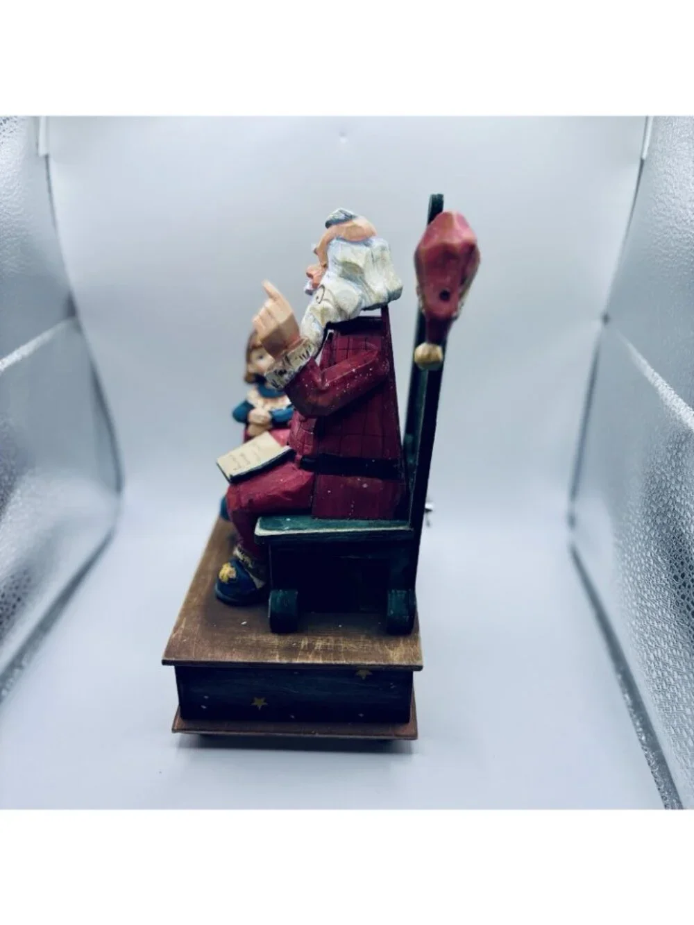 Vintage Wood/Resin Santa Claus Musical Wind Up Animated Christmas Holiday Decor.